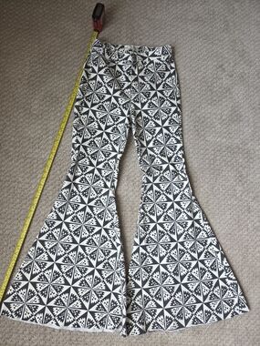 Free People We The Free Just Float On Black & White Geo Print Flare Jeans